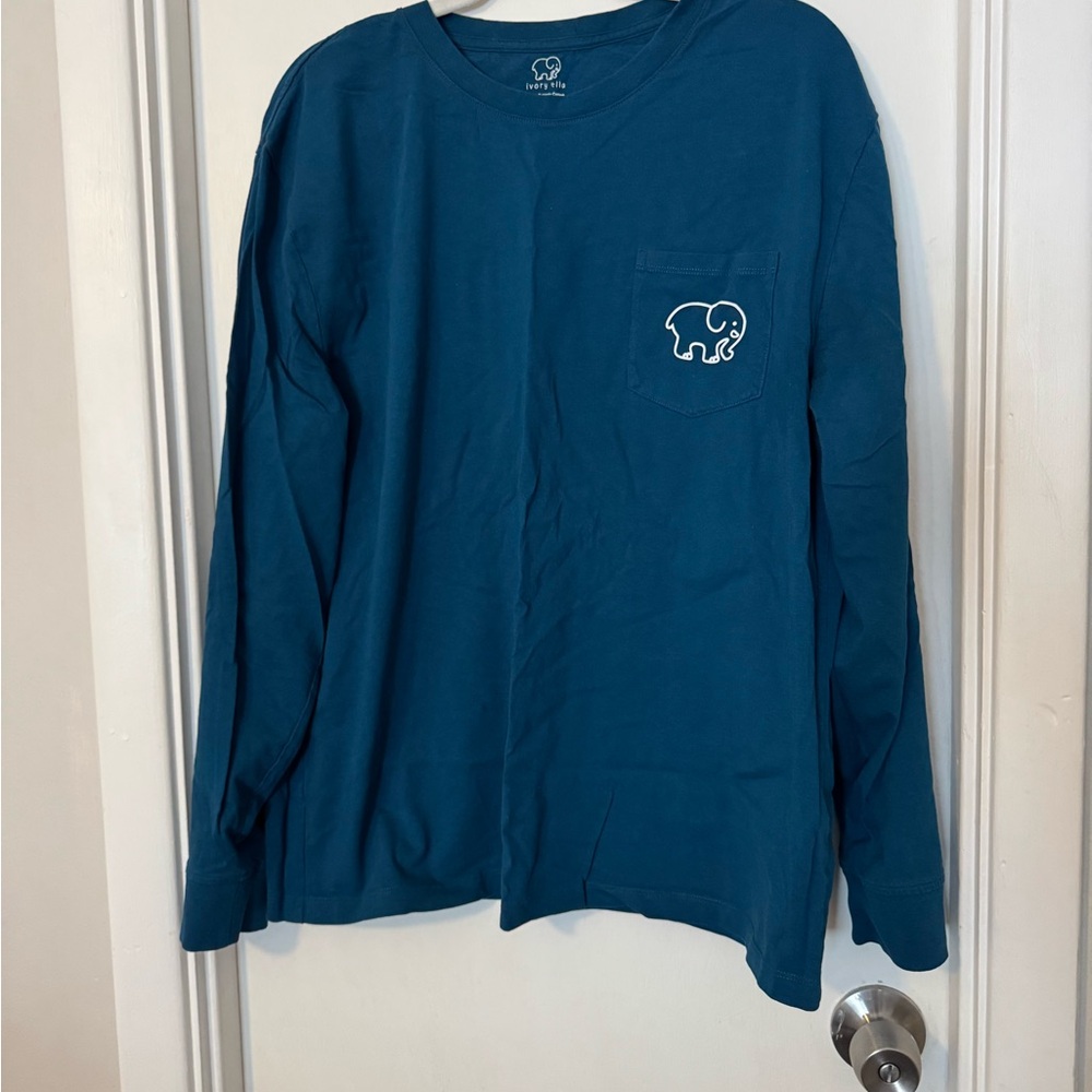 Ivory Ella Blue Long Sleeve Tee with Graphic Design size XL